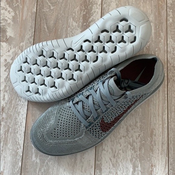 NWT Nike Free RN Flyknit - Picture 15 of 15